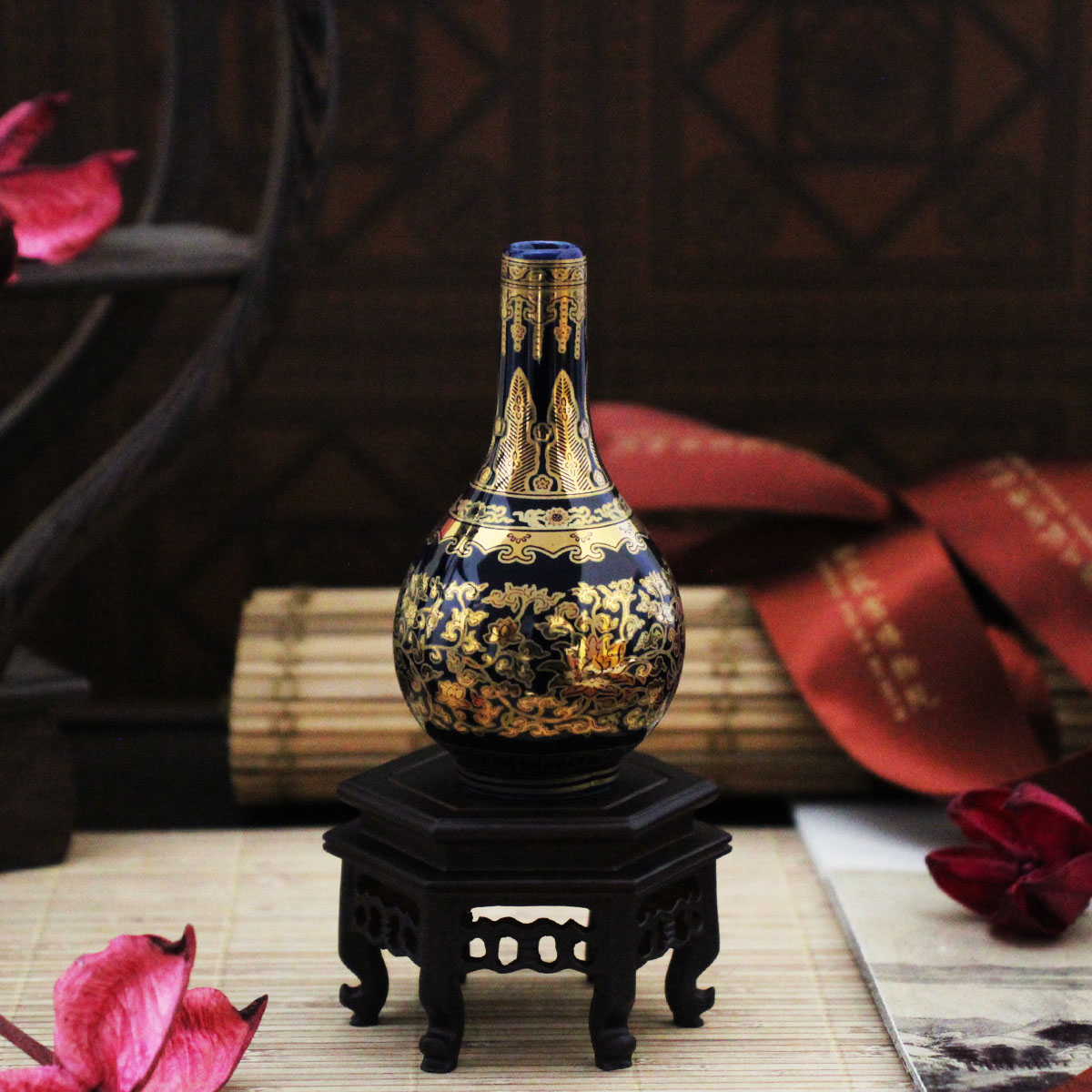 故宮精品網路商城- 迷你瓷器-故宮洋彩金番花膽瓶