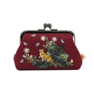 Product info: 菊花貍奴刺繡口金包