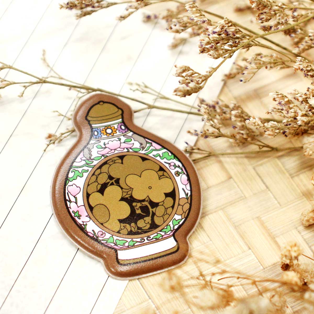 故宮精品網路商城- 琺瑯花卉鼻煙壺磁貼