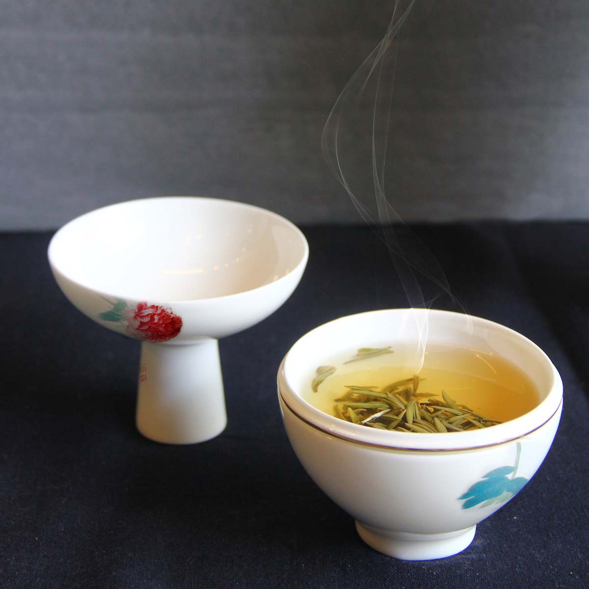 故宮精品網路商城- 文人三雅牡丹壺杯禮盒組(香具茶器花器)
