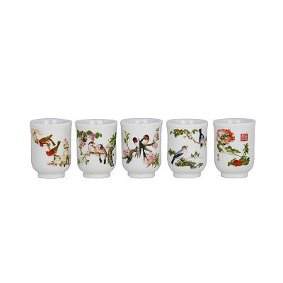Product info: 郎世寧仙萼長春紀念杯
