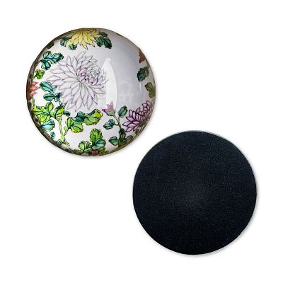 Product info: 故宮紙鎮粉彩菊花紋