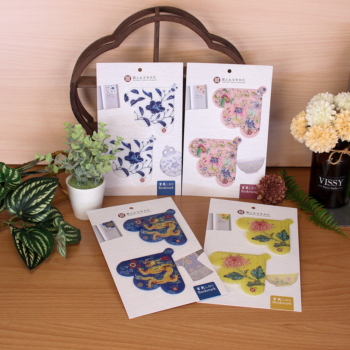 故宮精品網路商城- 青花山茶書籤
