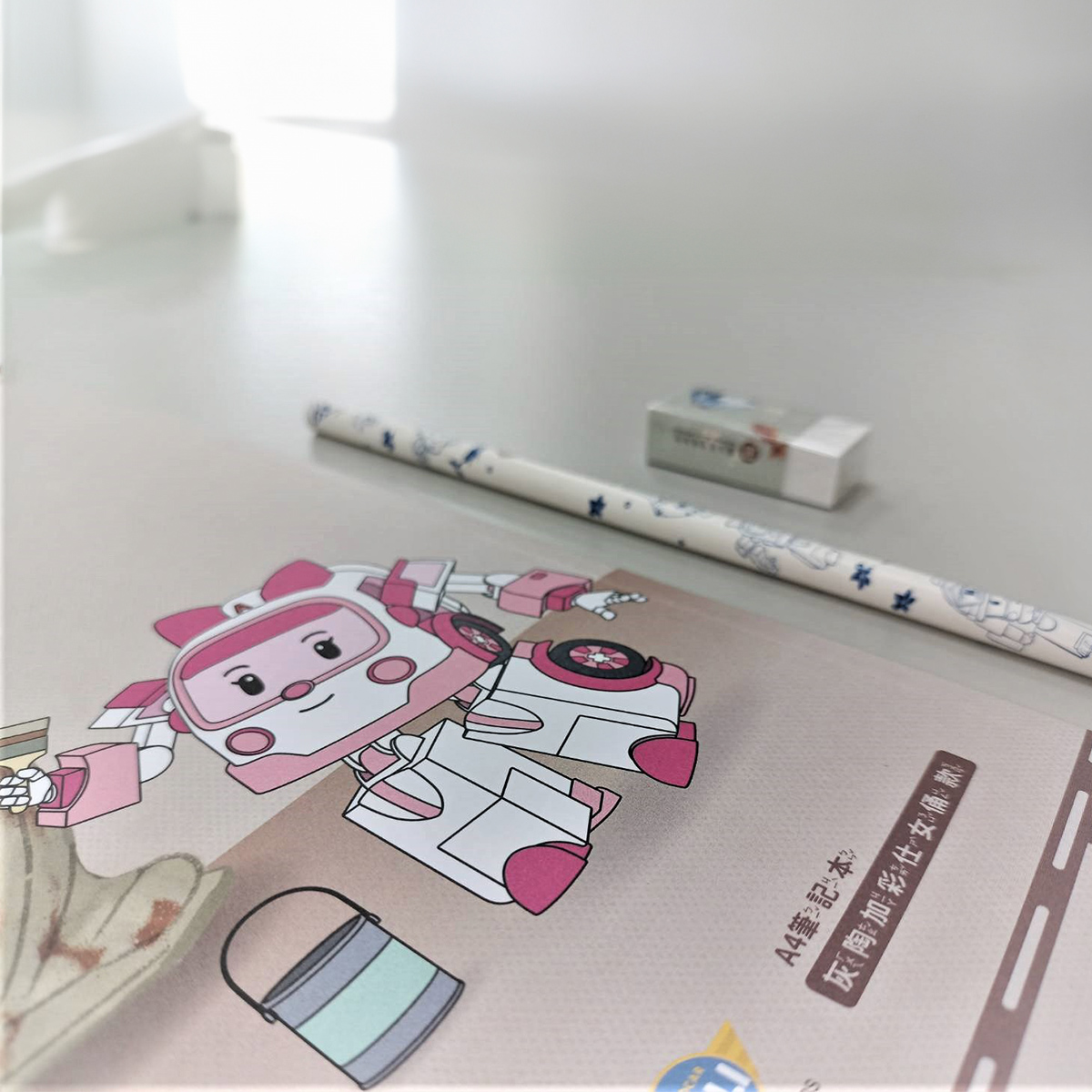 故宮精品網路商城- 灰陶加彩仕女俑A4筆記本組合包鉛筆及橡皮擦