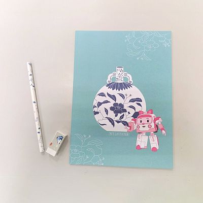 Product info: 青花山茶花紋扁壺 B5筆記本組合包 鉛筆及橡皮擦