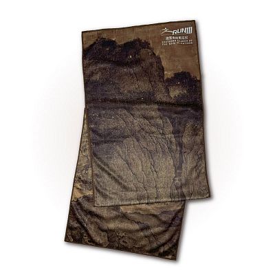 Product info: 故宮涼感巾-谿山行旅圖