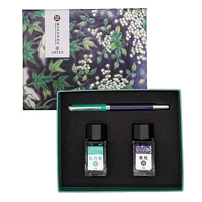 Product info: 釉色筆墨組-紫地粉彩花鳥盒