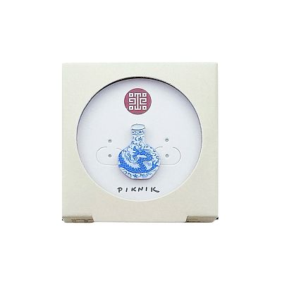 Product info: 龍紋天球瓶別針