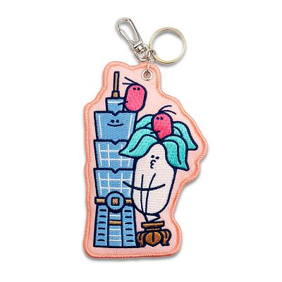 Product info: 台北101與翠白白 刺繡吊飾 粉